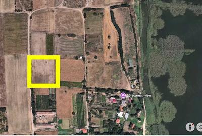 Teren de 2500 mp, în Tuzla