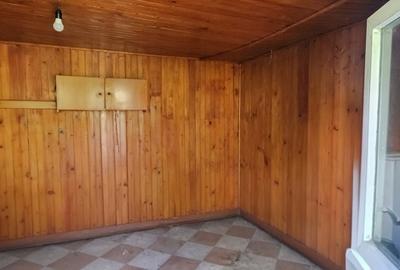 Casă cu 2 camere în Ștefăneștii de Sus