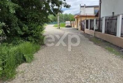 Casă individuală cu 8 camere cu Canalizare în Central - 19