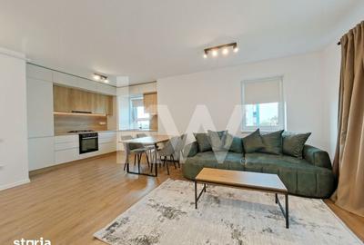 Apartament cu 3 camere decomandat în Tractorul