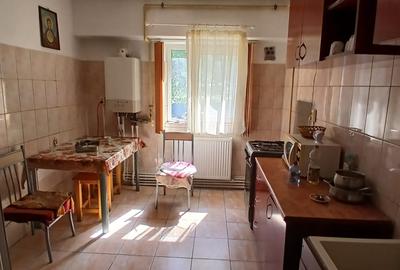 Apartament cu 3 camere decomandat în Faleza Nord - 6