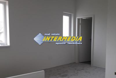Casă individuală cu 4 camere cu Canalizare în Cetate - 7
