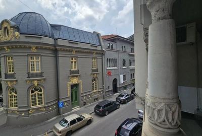 Spațiu comercial, de 168 mp, în P-ța Romană - 2