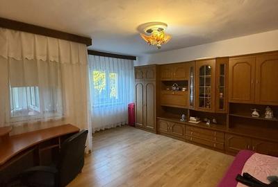Apartament cu 2 camere decomandat în George Enescu
