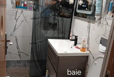 Apartament cu 3 camere semidecomandat în Micro 4 - 3