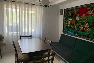 Casă cu Teren 900 Mp în Central - 2
