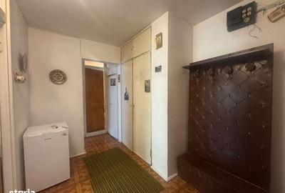 Apartament cu 2 camere decomandat în Aviației