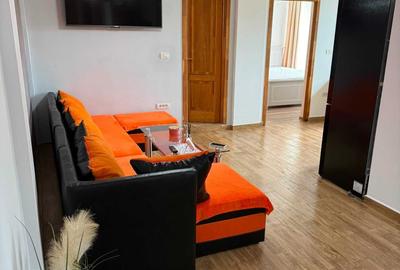 Apartament cu 3 camere semidecomandat în Central