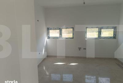 Casă cu 5 camere cu Teren 1050 Mp în Gorbănești - 1
