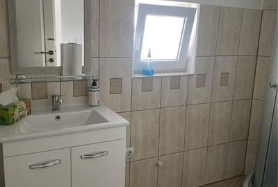 Casă cu 2 camere cu Teren 200 Mp în Rădăuți