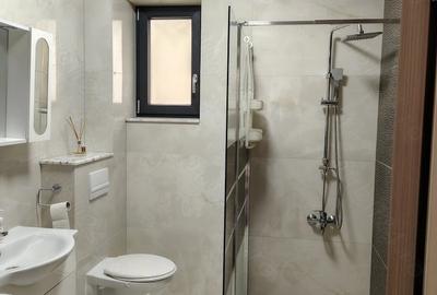 Apartament cu 3 camere decomandat în Central - 2