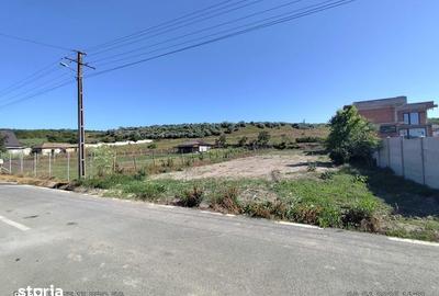 Teren de 977 mp, în Nazarcea