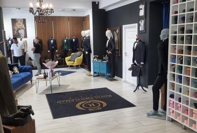 Spațiu comercial, de 120 mp, în Central