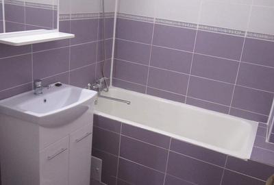 Apartament cu 2 camere decomandat în Cornișa