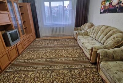 Apartament cu 3 camere semidecomandat în Grigorescu