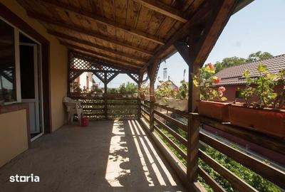 Casă cu 4 camere cu Teren 254 Mp în Blejoi