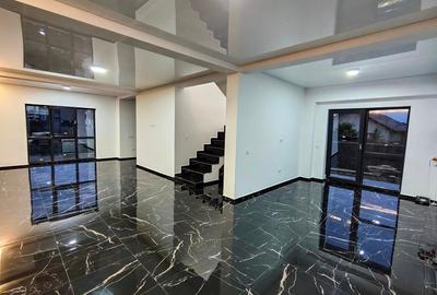 Casă individuală cu 5 camere cu Canalizare în Valea Lupului - 1