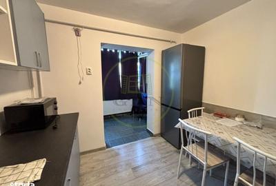 Apartament cu 2 camere decomandat în 1 Mai