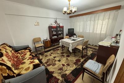 Apartament cu 3 camere decomandat în Radu Negru - 8