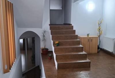 Casă cu 4 camere în Războieni - 3