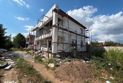 Casă cu 4 camere cu Teren 280 Mp în Central