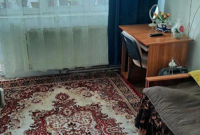 Apartament cu 3 camere semidecomandat în Central - 3