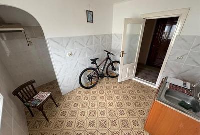 Apartament cu 3 camere decomandat în Câmpineanca - 2