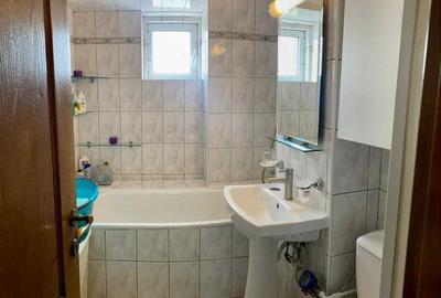 Apartament cu 4 camere decomandat, mobilat în Nicolina - 4