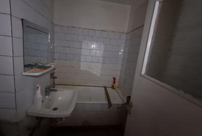 Apartament cu 3 camere decomandat în Feiurdeni - 2