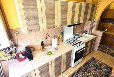 Apartament cu 2 camere semidecomandat în Careiului