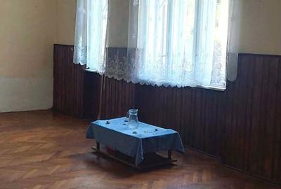 Casă cu 4 camere cu Teren 720 Mp în Central