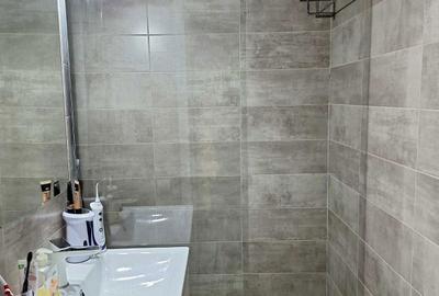 Apartament cu 3 camere semidecomandat în Micro 17 - 3