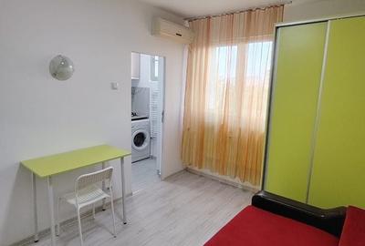 Garsonieră decomandată în 1 Decembrie - 9