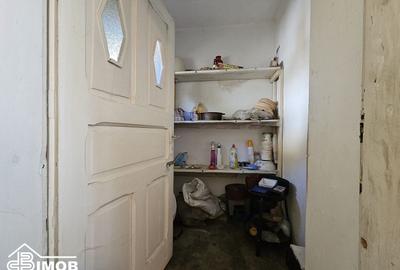 Casă cu 3 camere cu Teren 2690 Mp în Teiș - 2