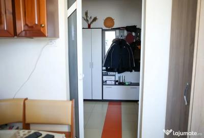 Apartament cu 4 camere semidecomandat în Central - 3