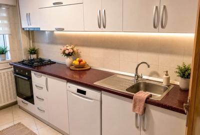 Apartament cu 3 camere semidecomandat în Drumul Sării - 7