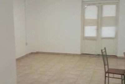 Spațiu comercial, de 40 mp, în Hitiaș