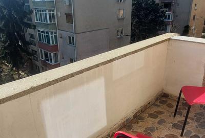 Apartament cu 2 camere decomandat în Cetate - 3