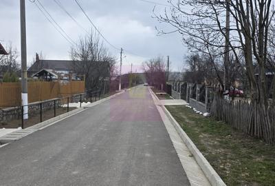 Teren de 734 mp, în Brebu