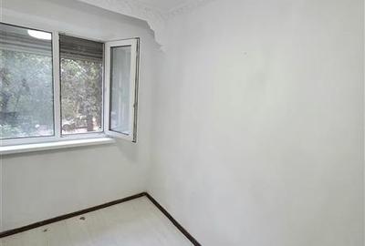 Apartament cu 3 camere semidecomandat în Groapa - 16