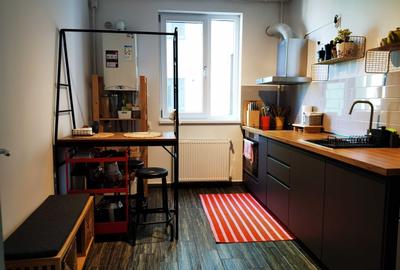 Apartament cu 2 camere decomandat în Valea Ialomiței