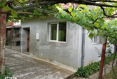 Casă cu 5 camere cu Teren 1300 Mp în Central - 4