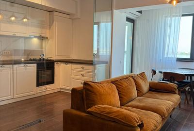 Apartament cu 3 camere în Uverturii