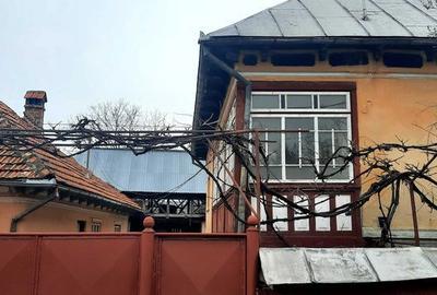 Casă cu 4 camere cu Teren 160 Mp în Vaideeni - 1