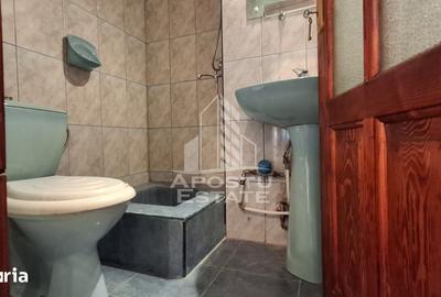 Apartament cu 3 camere în Micălaca