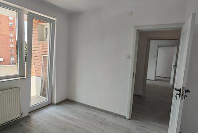 Apartament cu 2 camere semidecomandat în Rogerius
