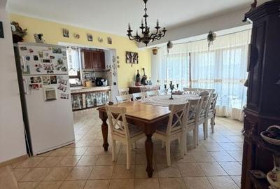 Casă cu 6 camere cu Teren 600 Mp în Bordei - 1