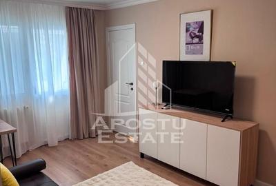 Apartament cu 3 camere semidecomandat, mobilat în Bucovina