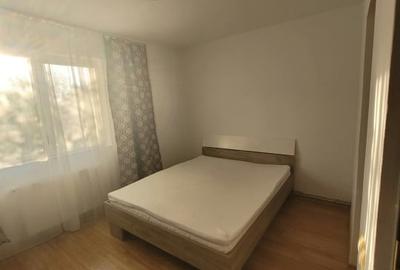Apartament cu 3 camere decomandat, mobilat în Gării