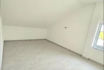 Casă cu 4 camere în Dumbrăveni - 3